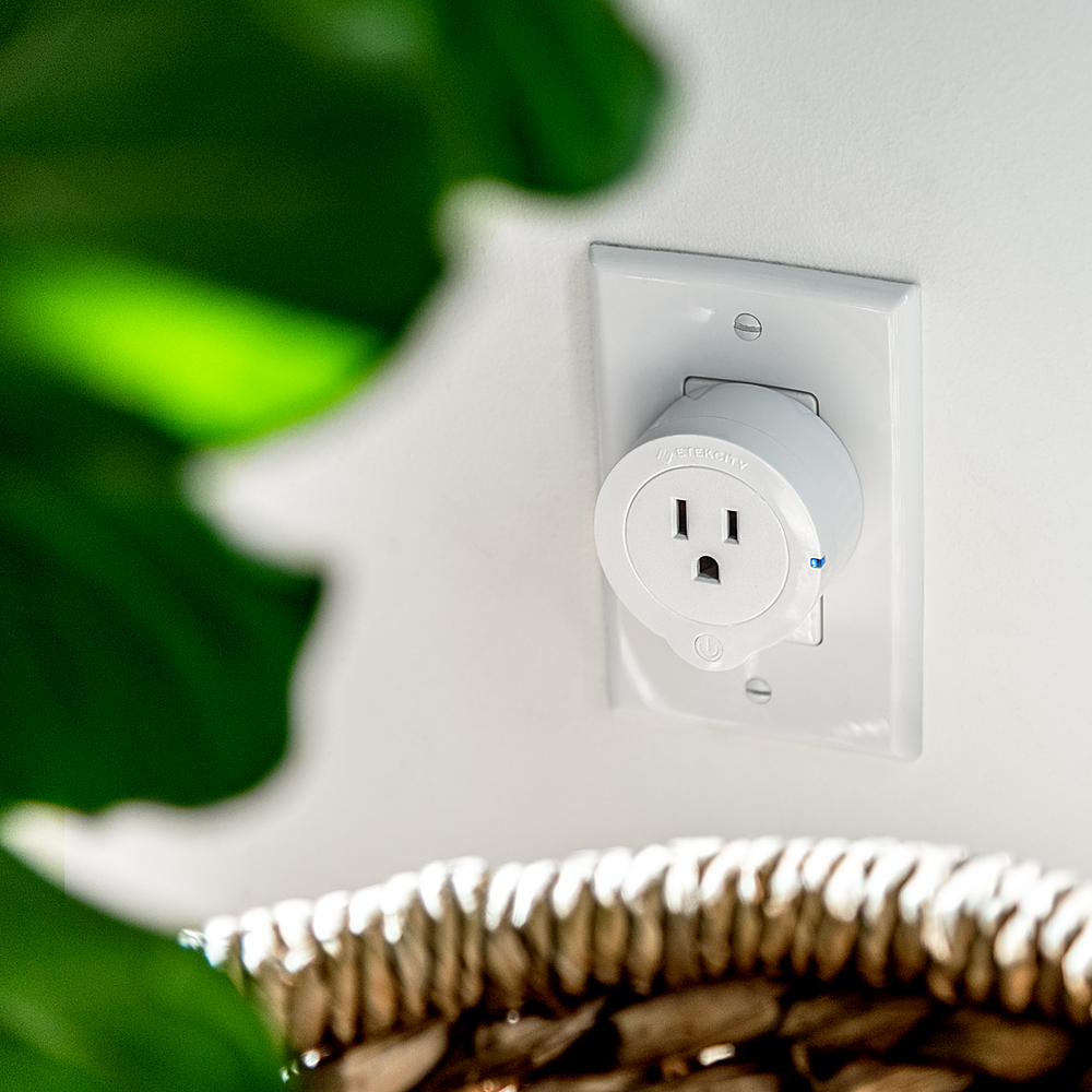 Best Buy: Etekcity Voltson Smart Wi-Fi Outlet Plug (10A, 1-Pack) White  EDESSPECSUS0011