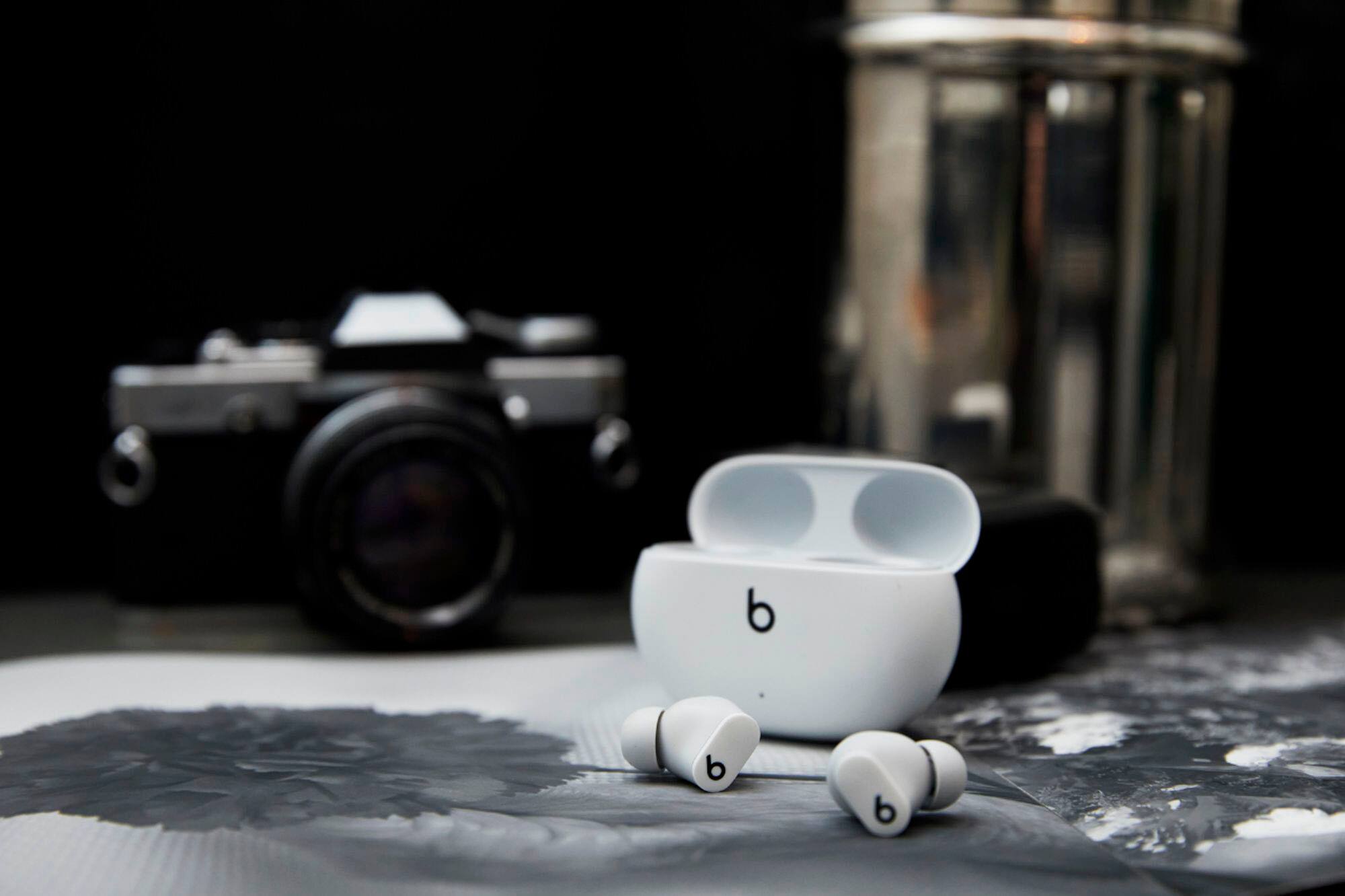 Alt View 20. Beats - Geek Squad Certified Refurbished Beats Studio Buds True Wireless Noise Cancelling Earbuds - White.