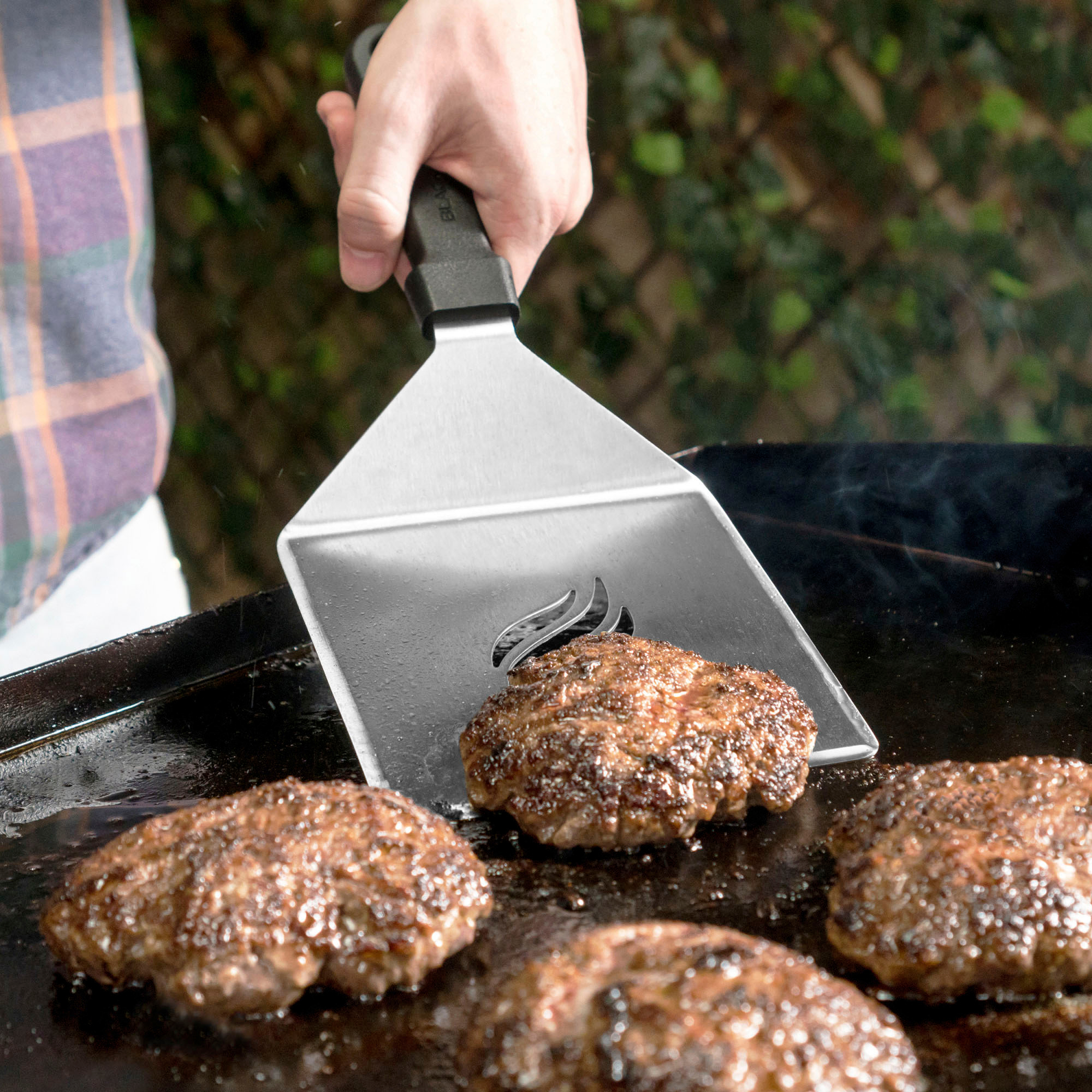 Ingrijpen seinpaal Realistisch Blackstone 3-Piece Professional Grade Hamburger Kit with Round Stainless  Steel Burger Press, Spatula and Salt Shaker Multi 5024 - Best Buy