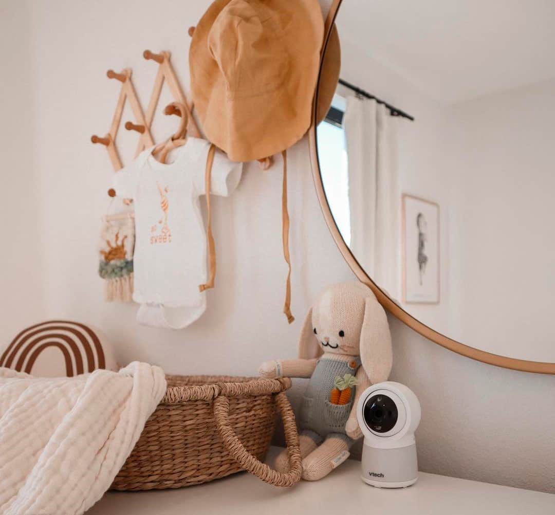 Alt View 15. VTech - Smart Wi-Fi Video Baby Monitor w/ 5” HC Display and 1080p HD Camera, Built-in night light, RM5754HD - White.