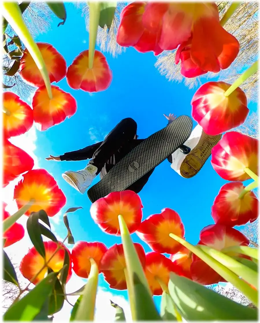 Alt View 18. GoPro - HERO10 Black Action Camera - Black.
