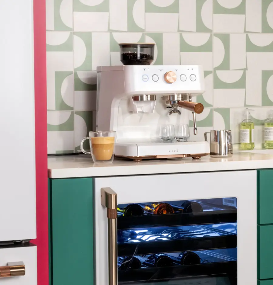 Alt View 15. Café - Bellissimo Semi-Automatic Espresso Machine with 15 bars of pressure, Milk Frother, and Built-In Wi-Fi - Matte White.