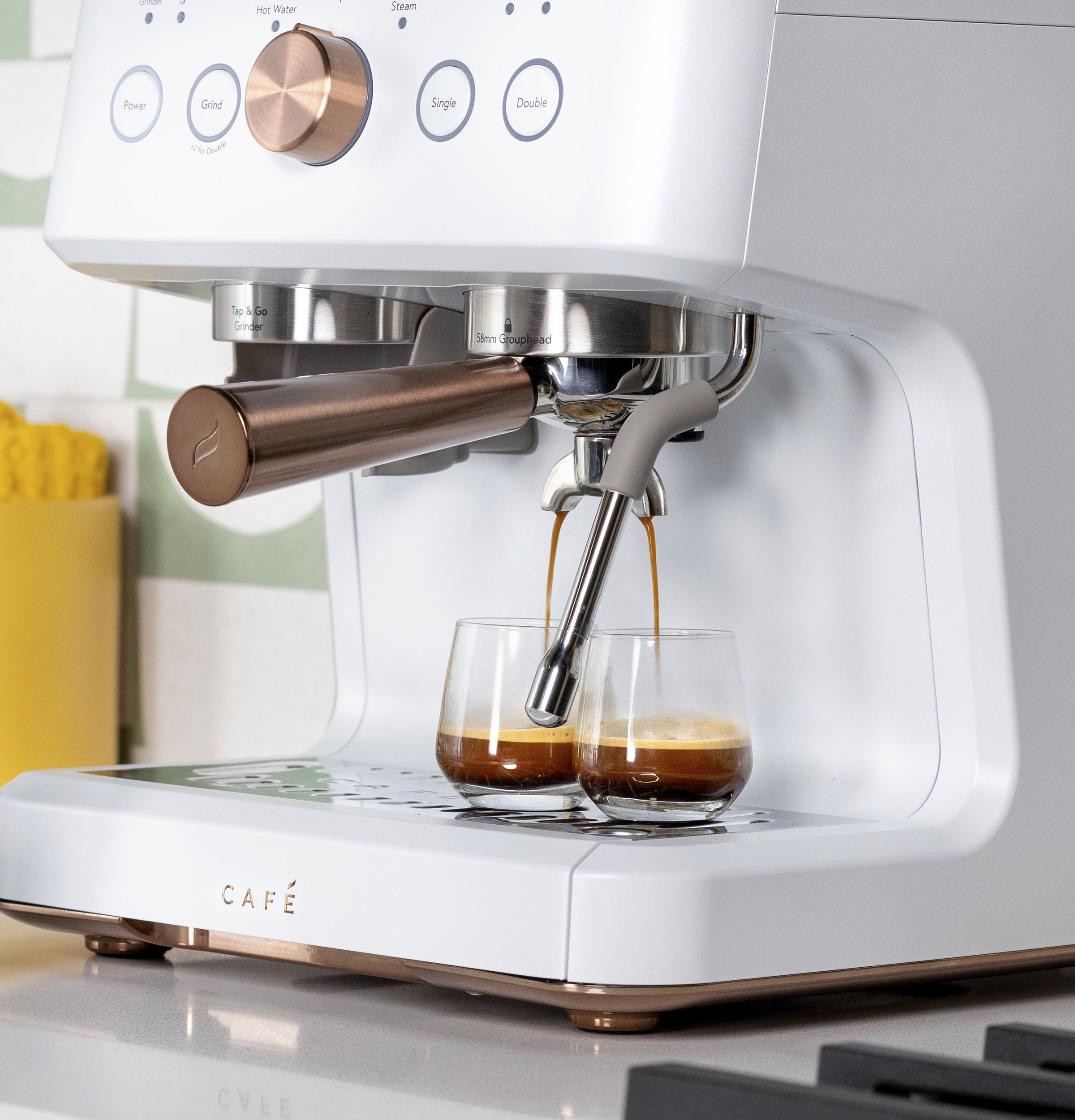 Café Bellissimo Semi Automatic Espresso Machine + Milk Frother | WiFi  Connected, Smart Kitchen Essentials | Built-In Bean Grinder, 15-Bar Pump 