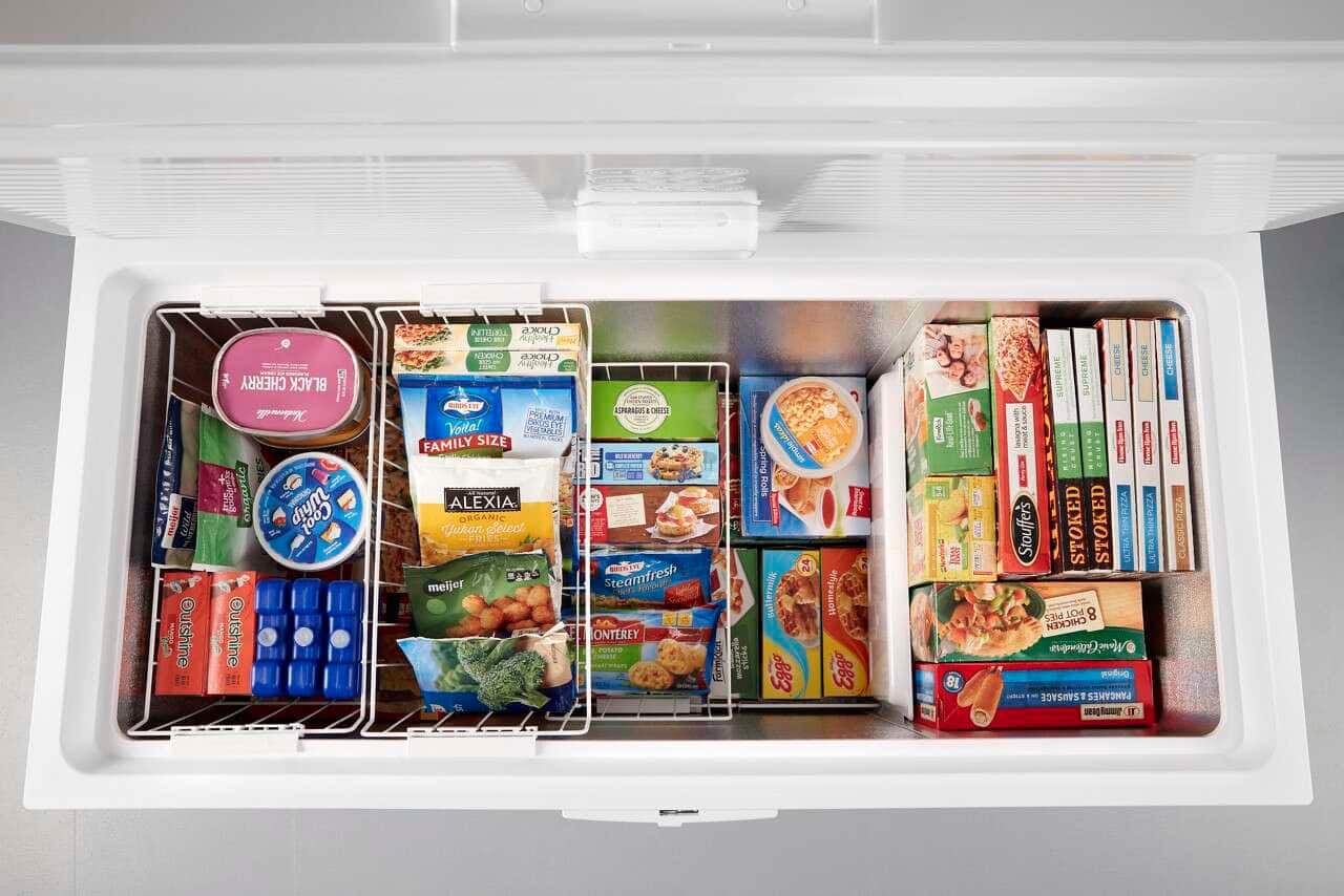 Alt View 18. Whirlpool - 16 Cu. Ft. Chest Freezer with Basket - White.