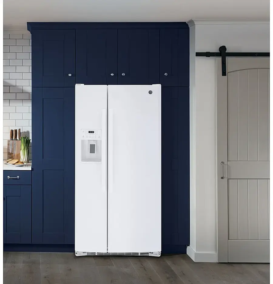 Alt View 14. GE - 23.0 Cu. Ft. Side-by-Side Refrigerator with External Ice & Water Dispenser - High Gloss White.