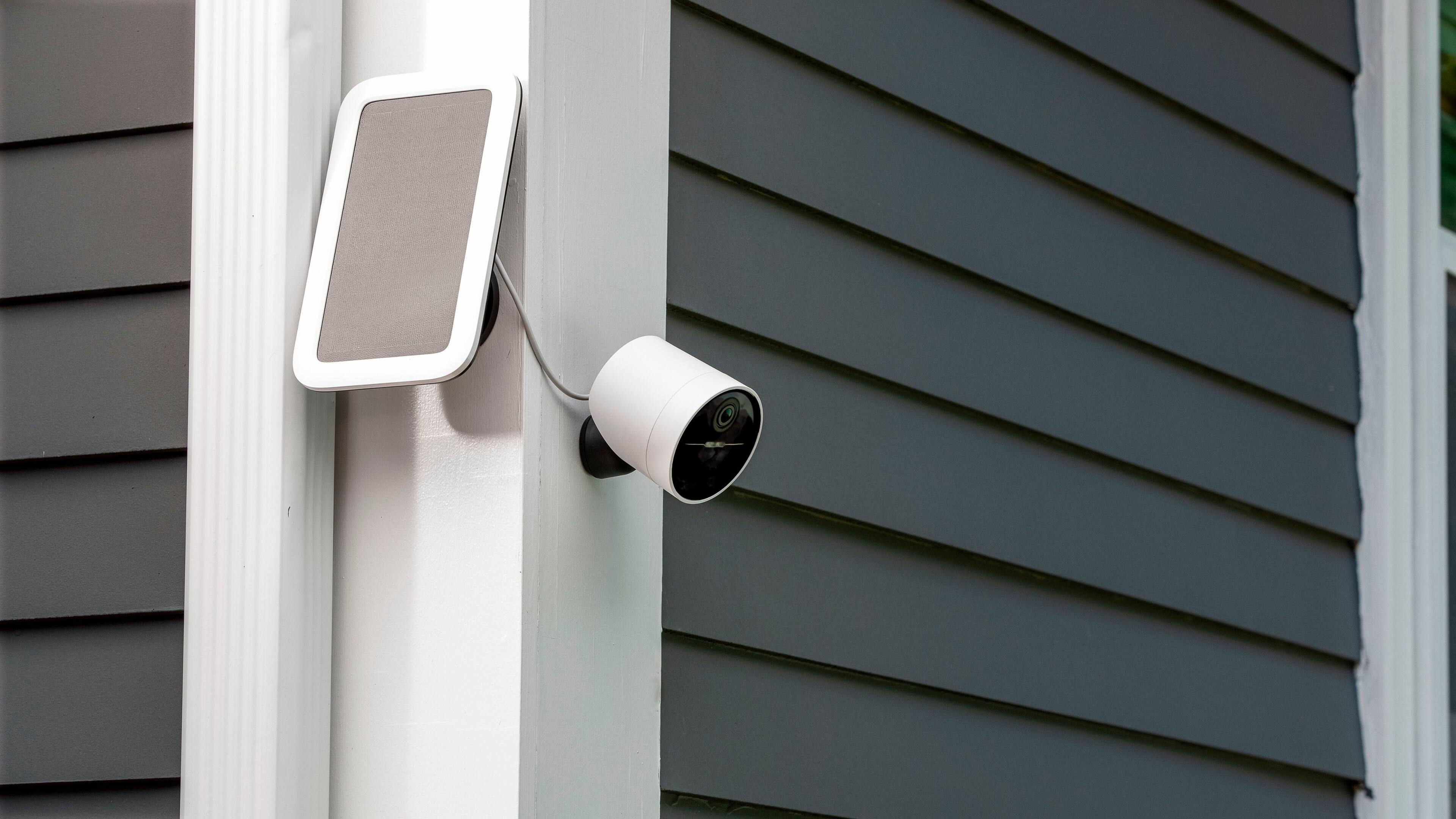 Alt View 12. SimpliSafe - Outdoor Camera Solar Panel - White.