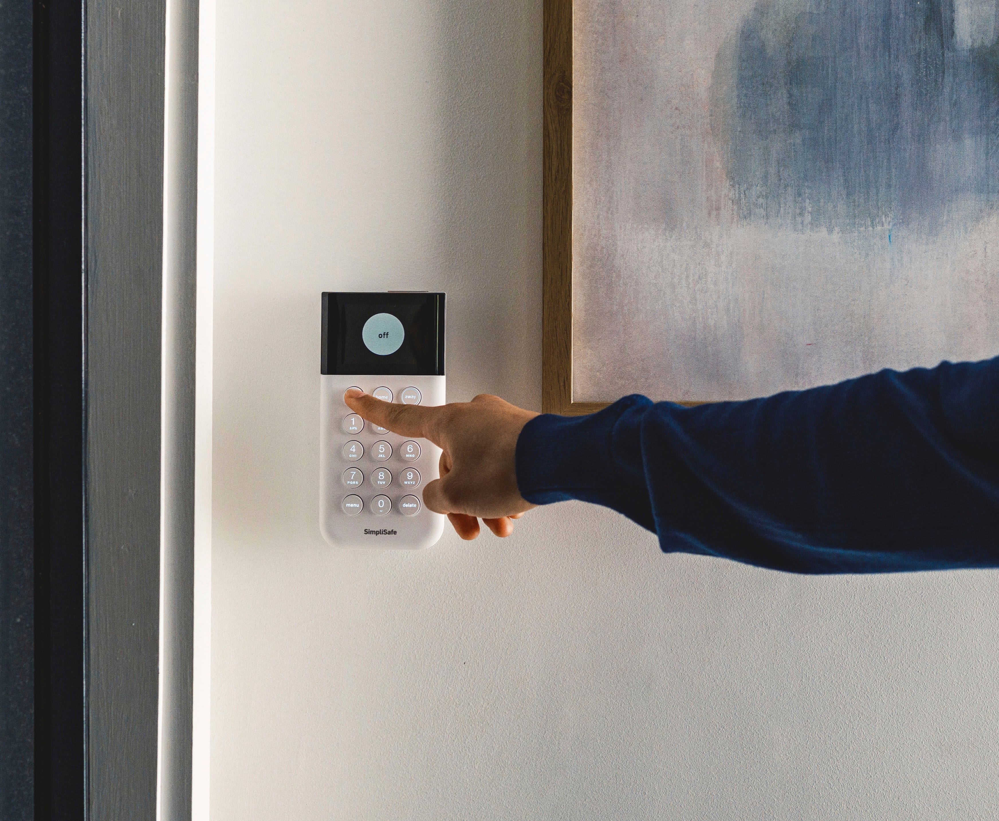 Angle. SimpliSafe - Home Security Kit 7 Pieces - White/Black.