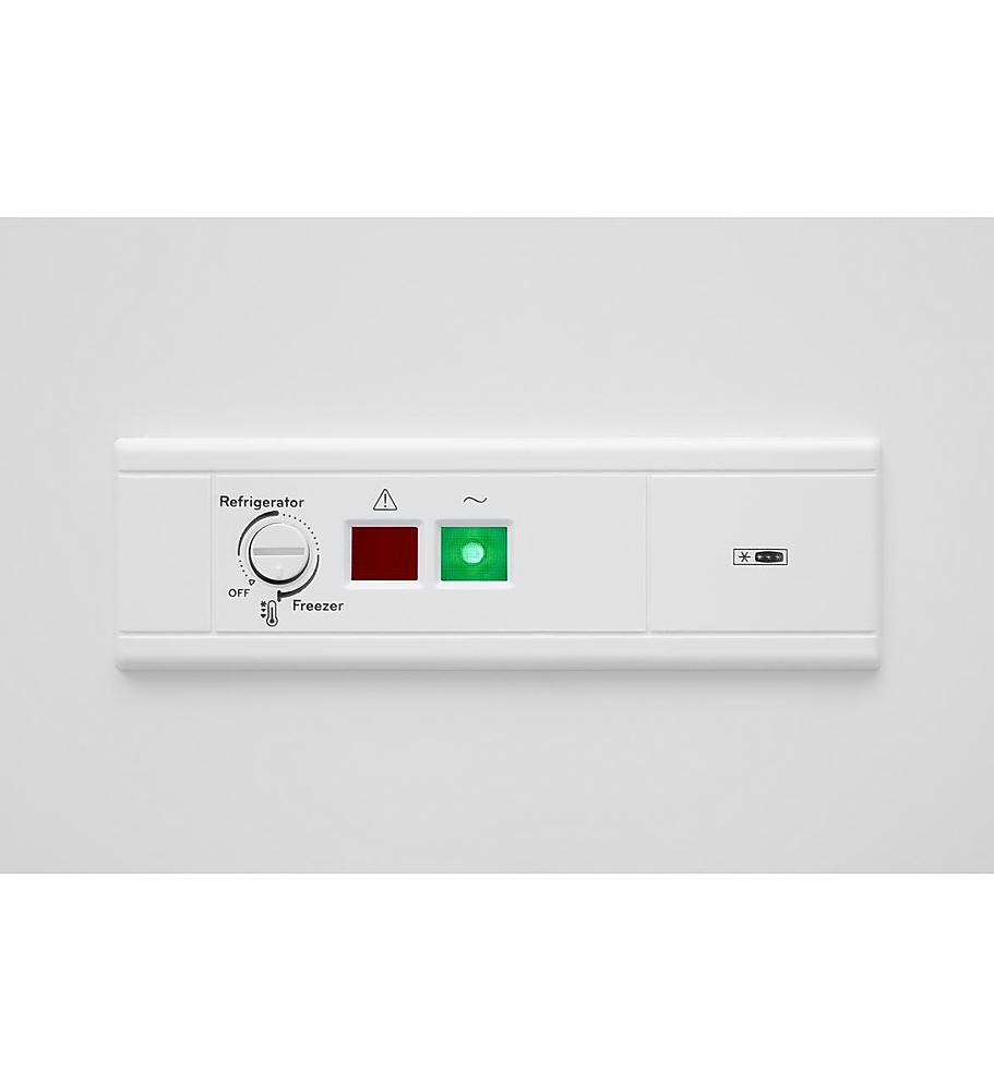 Alt View 13. Amana - 16 Cu. Ft. Chest Freezer with Basket - White.