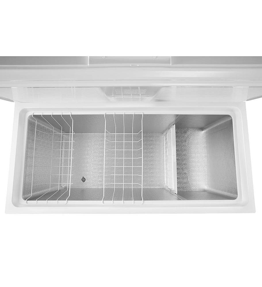 Alt View 16. Amana - 16 Cu. Ft. Chest Freezer with Basket - White.