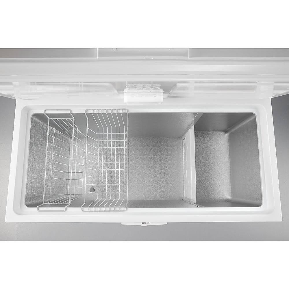 Alt View 16. Maytag - 16 Cu. Ft. Chest Freezer with Power Loss Assist - White.