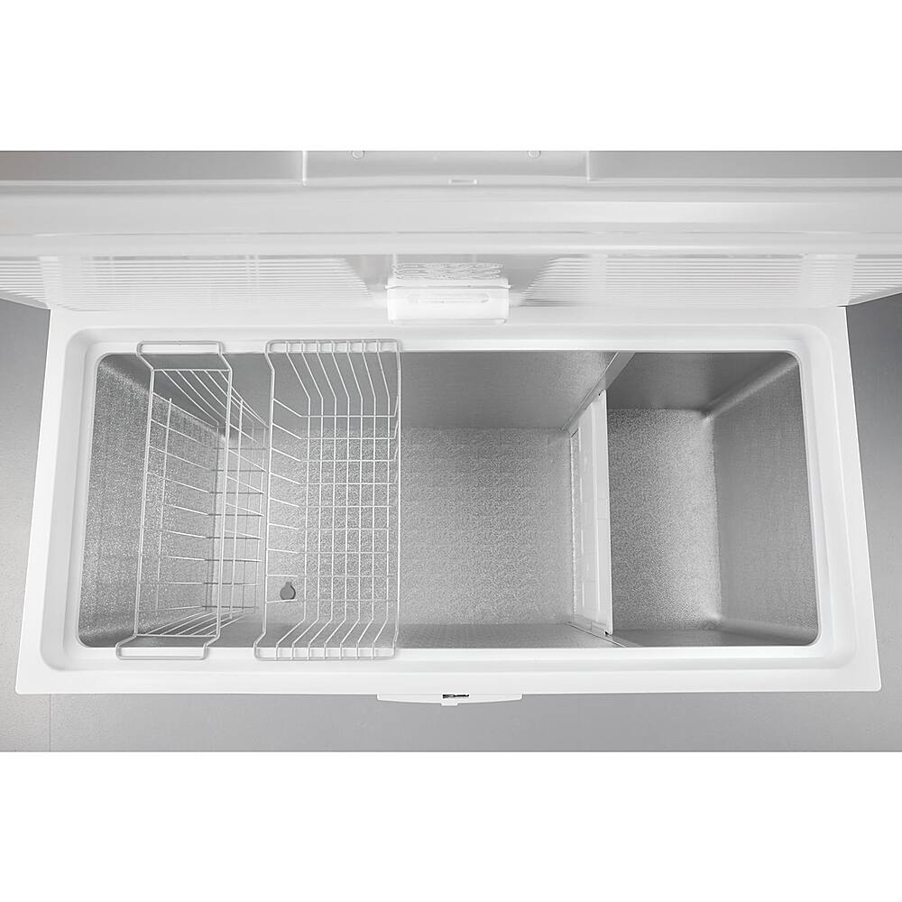 Angle. Maytag - 16 Cu. Ft. Chest Freezer with Power Loss Assist - White.