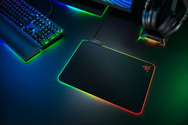 Razer - Firefly V2 Hard Surface Gaming Mouse Pad with Chroma RGB Lighting - Black_4