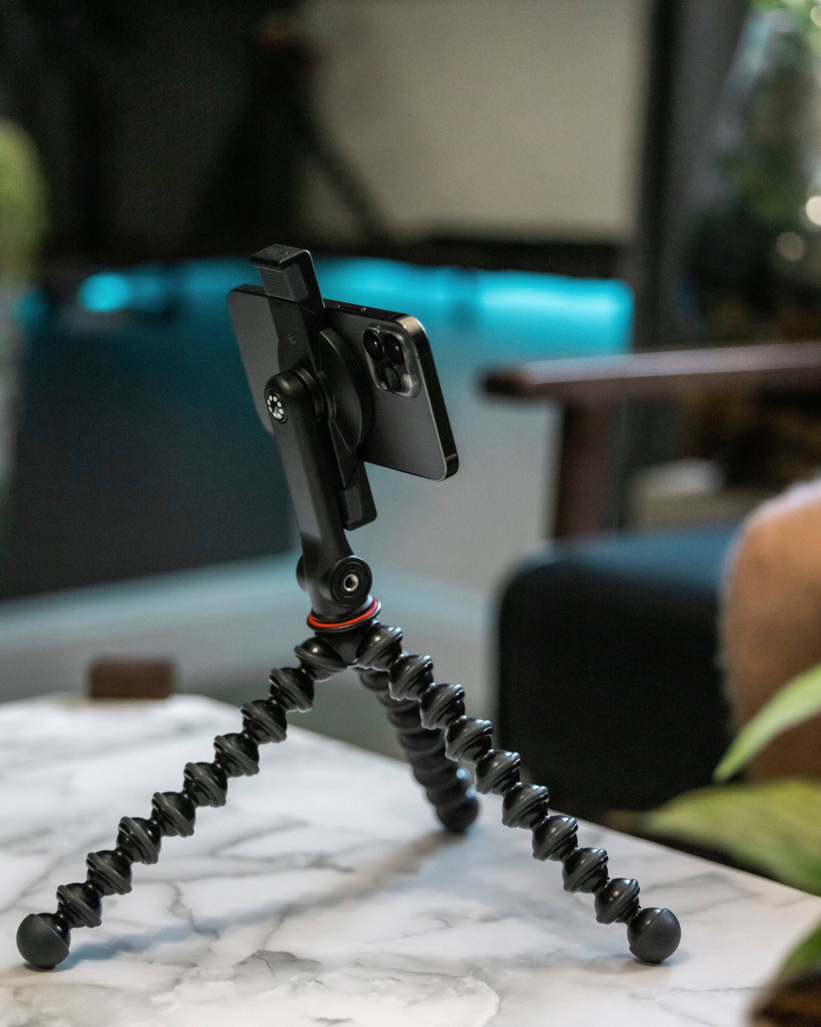 Alt View 21. JOBY - GripTight GorillaPod for MagSafe.