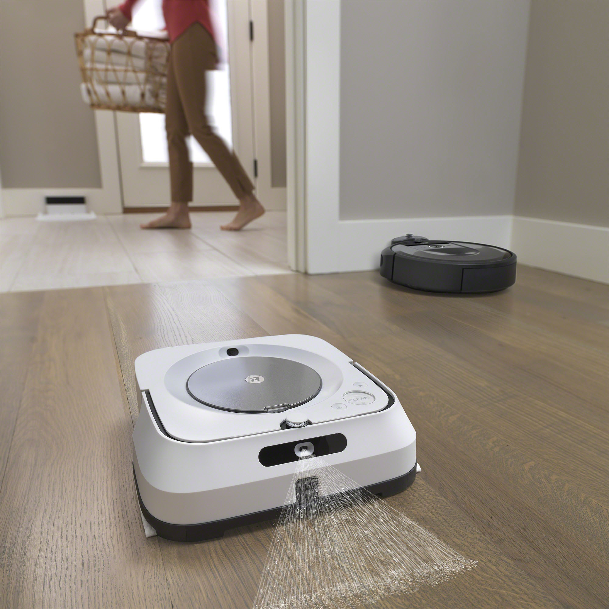 iRobot Roomba i6 (6150) Wi-Fi Connected Robot Vacuum - Light Silver