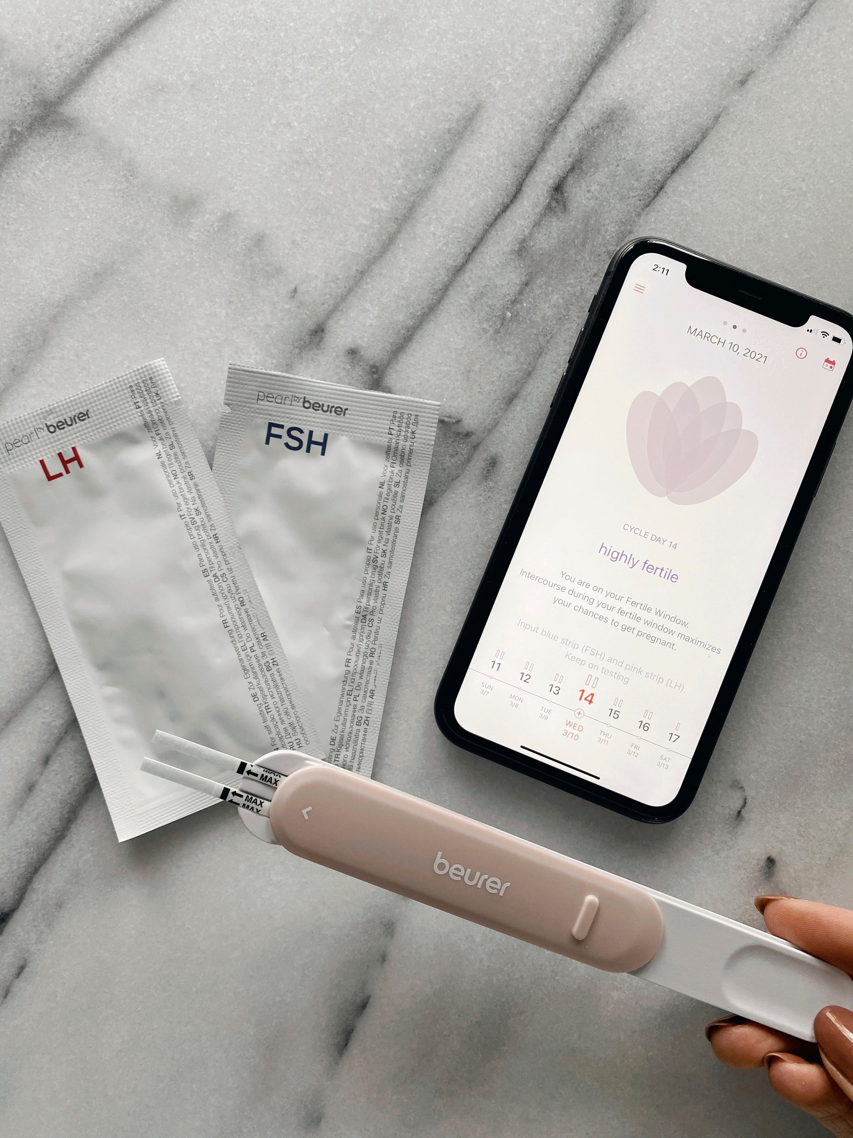 Angle View: Pearl by Beurer | Ovulation Predictor and Fertility Tracking Kit, OT80