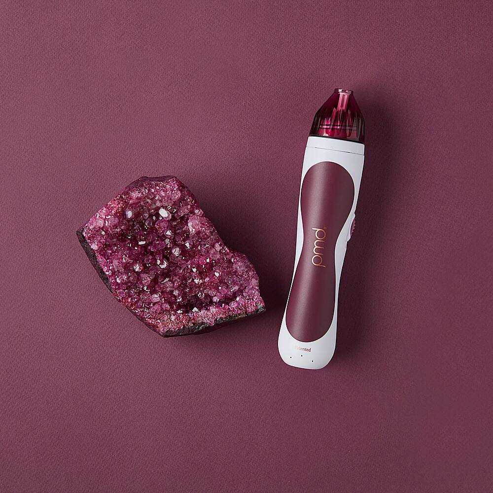 Left. PMD Beauty - Personal Microderm Classic Device - Berry.