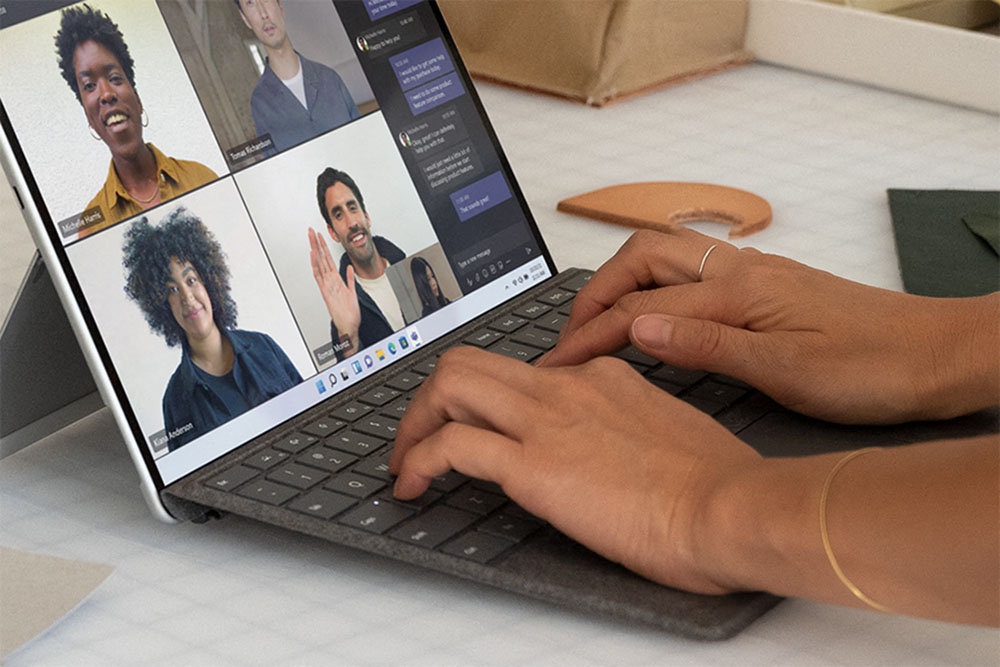 Microsoft Surface Slim Alcantara 9 Material 8X6-00061 - Pen Keyboard Signature Platinum for and 8, Pro X, Pro 2 Best Buy