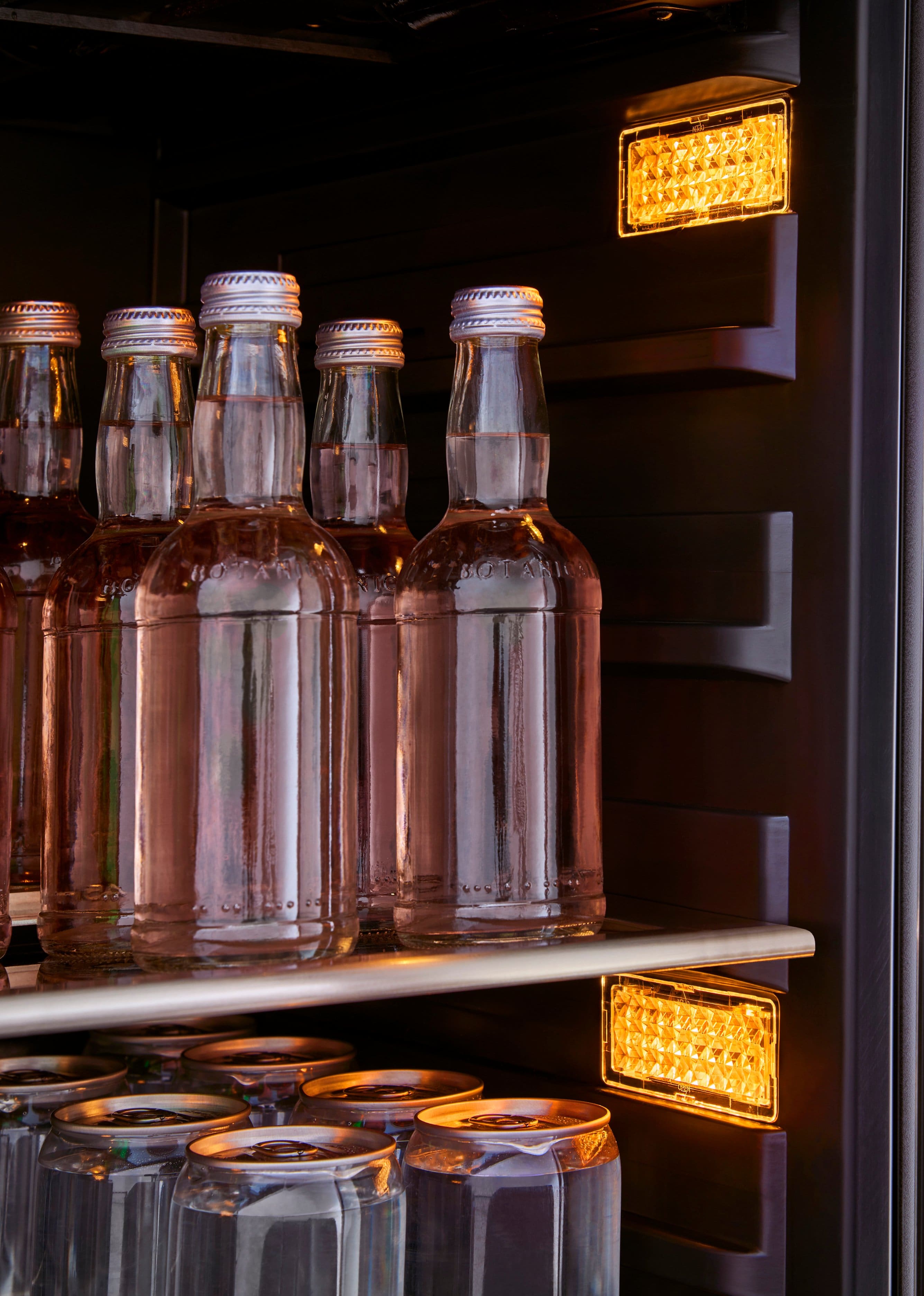 Alt View 19. Zephyr - Presrv 24 in. 7-Bottle and 112 Can ADA Single Zone Beverage Cooler - Silver.