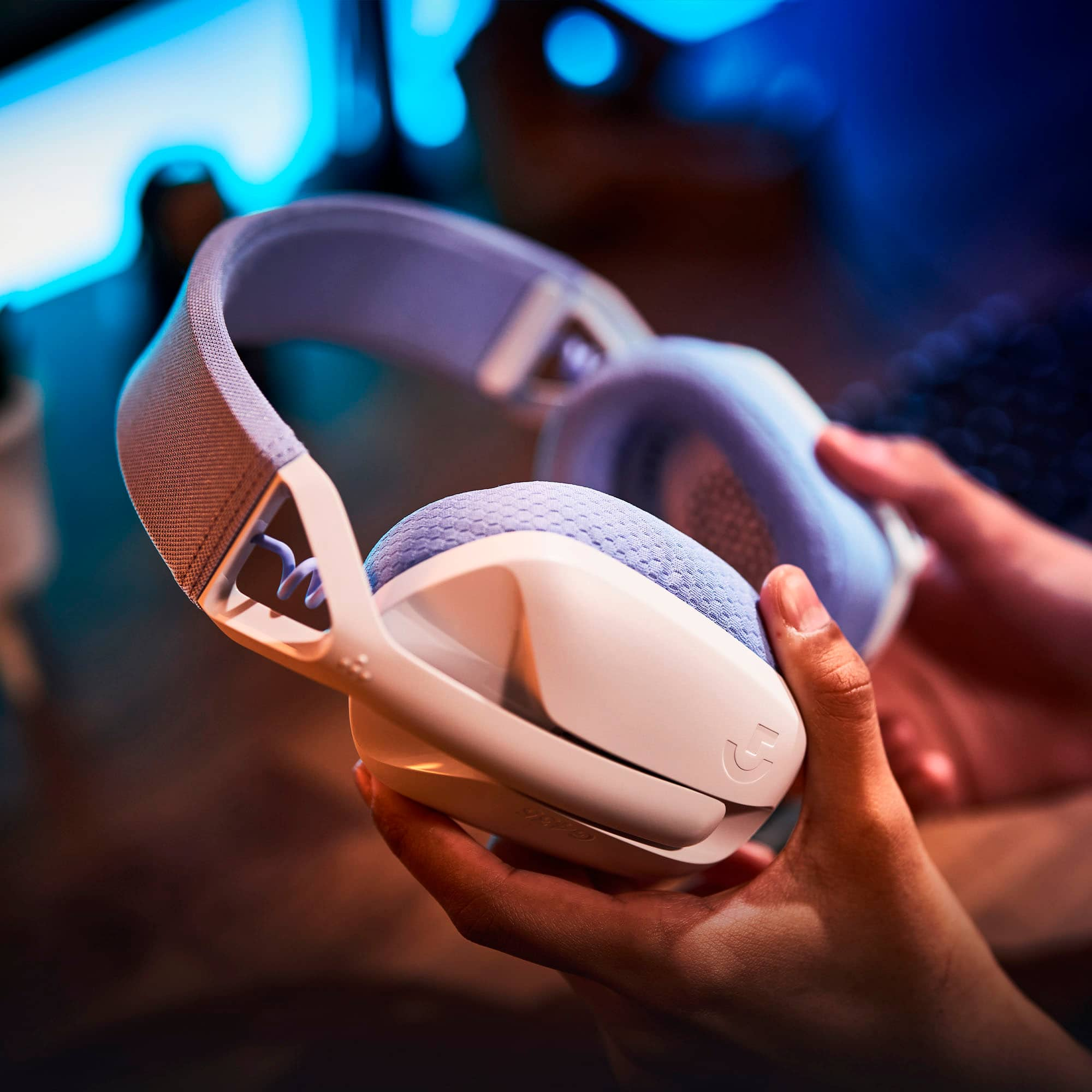 Logitech G435 review - Is this Wireless Gaming Headset under RM300 worth  it?