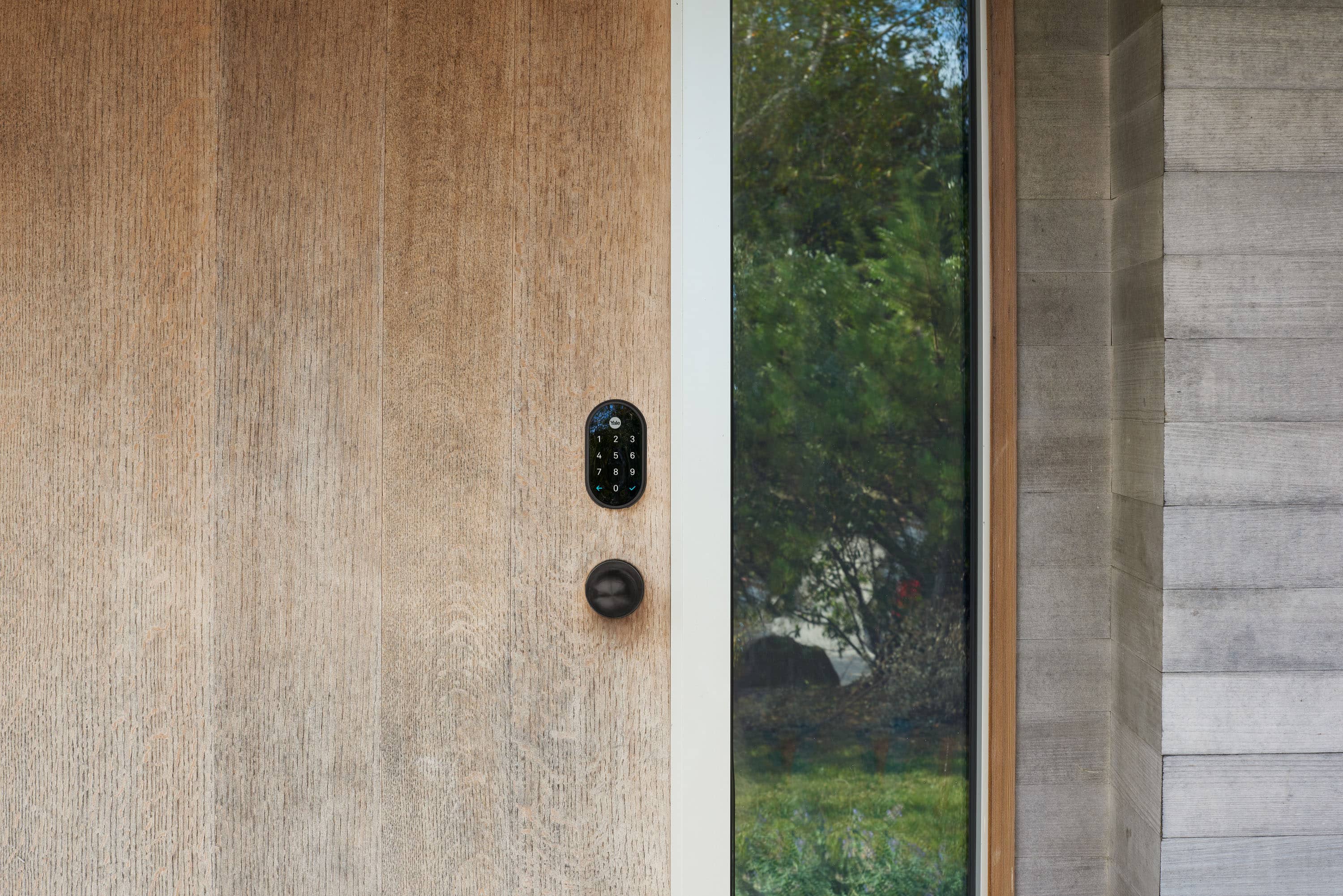 Alt View 12. Nest x Yale - Smart Lock Wi-Fi Replacement Deadbolt with App/Keypad/Voice assistant Access - Black Suede.