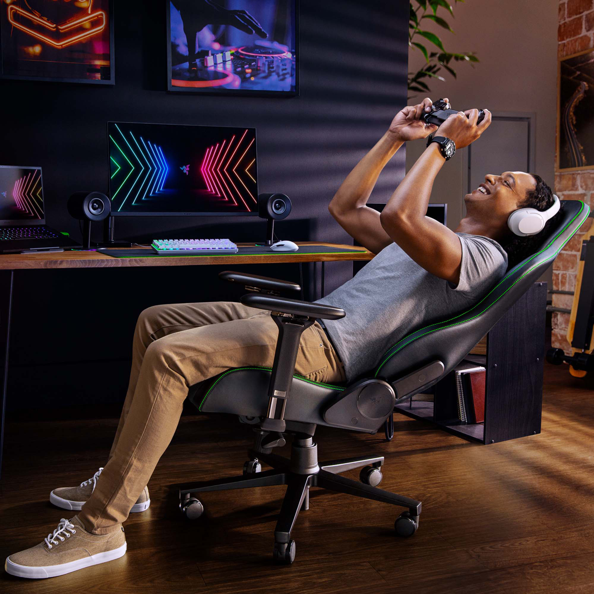 Game Chair With Linkage Armrest All-day Gaming Comfort - Optimized