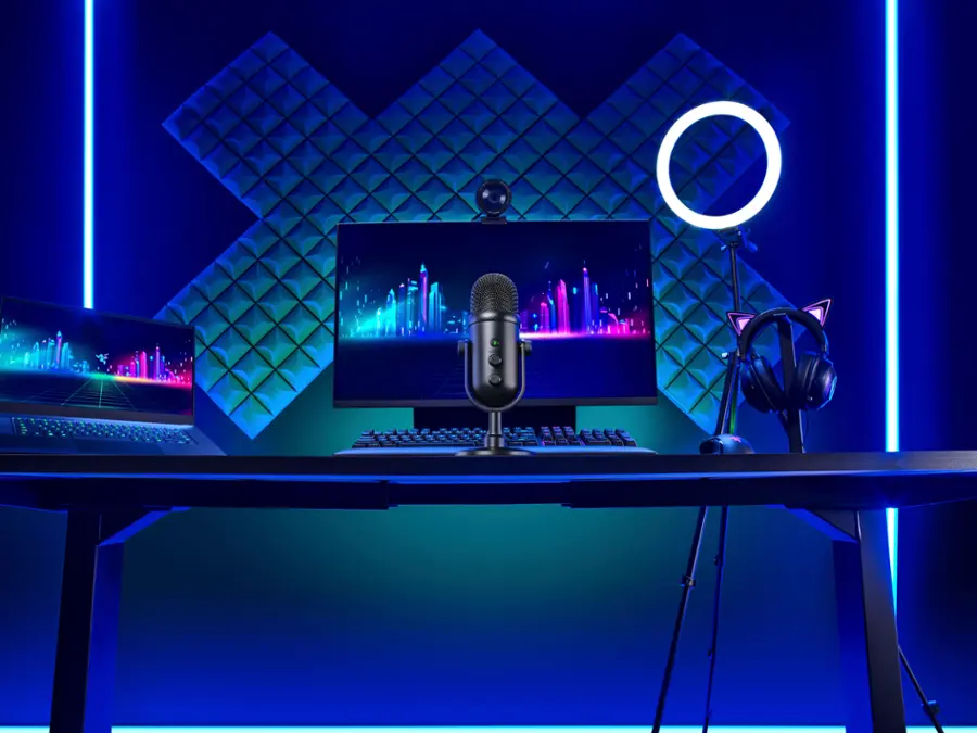 Alt View 16. Razer - Seiren V2 Pro Professional-grade USB Microphone - Black.