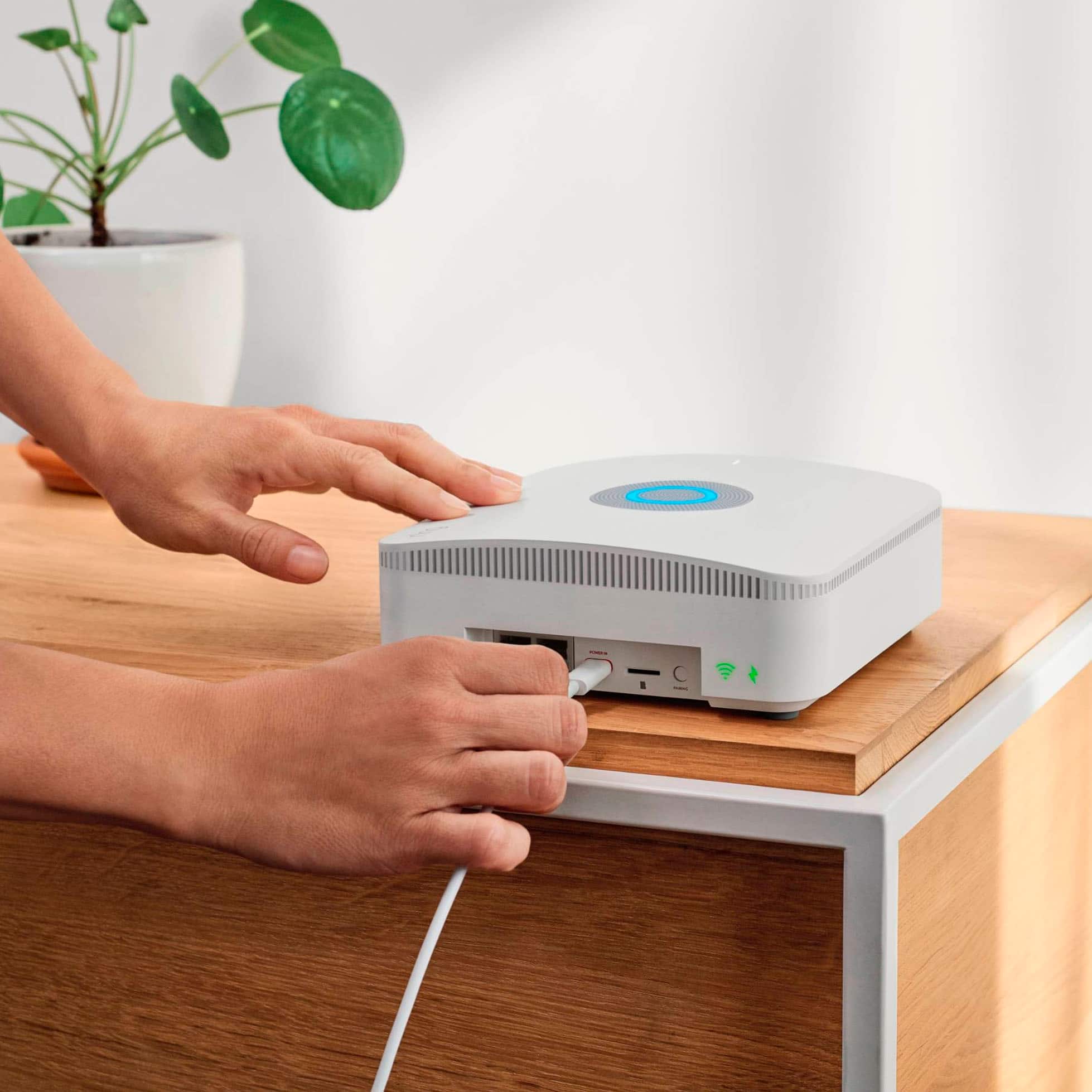 Alt View 13. Ring - Alarm Pro Home Security Kit 14 Pieces - White.