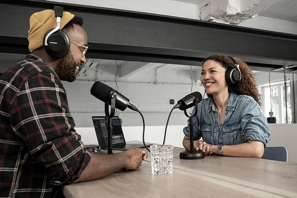 Alt View 12. Shure - Shure MV7X XLR Podcast Mic-Pro Quality Dynamic - Black.