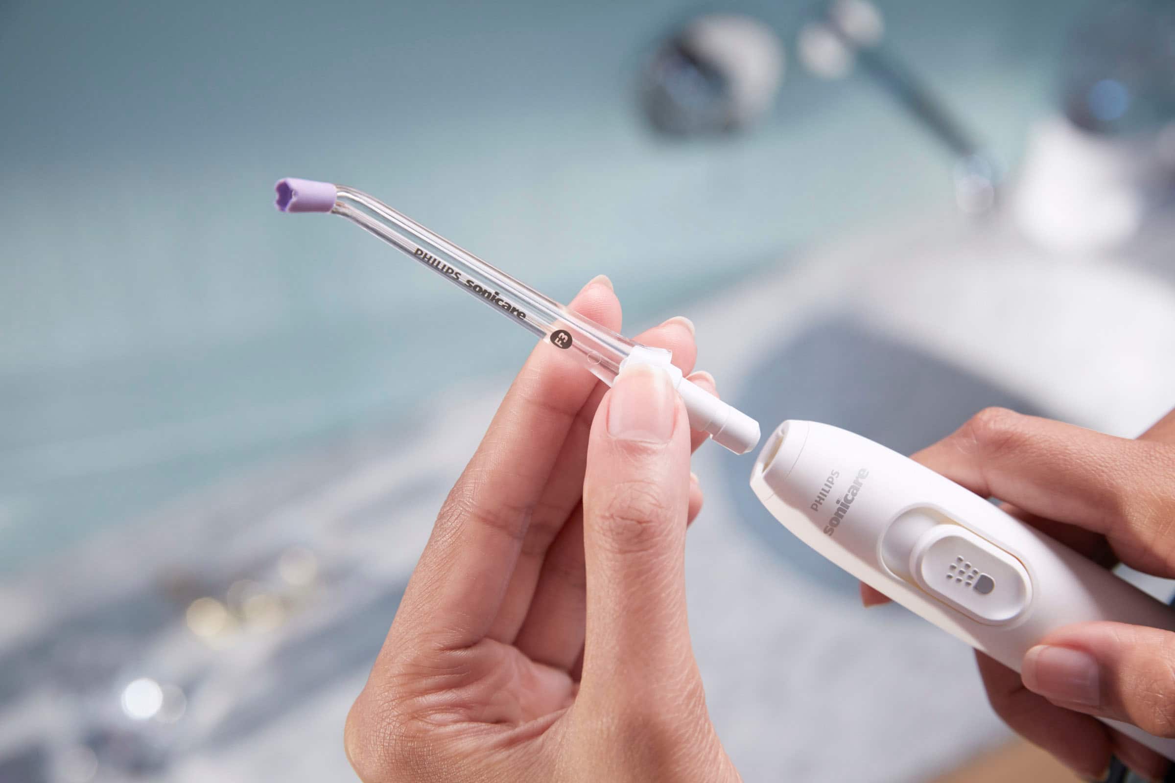 Alt View 23. Philips Sonicare - Power Flosser & Toothbrush System 7000, HX3921 - White.