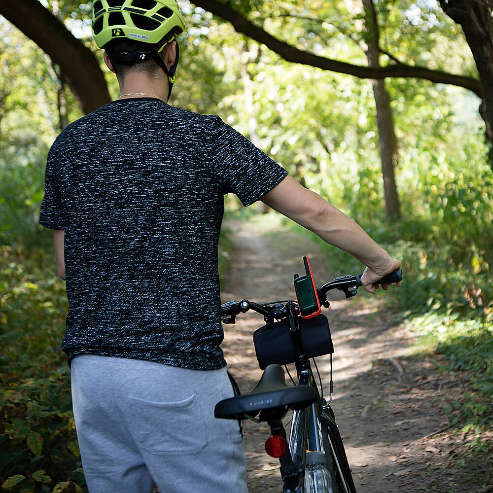 Alt View 18. Motorola - Talkabout 20-Mile 22-Channel FRS 2-Way Radios (3-pack).