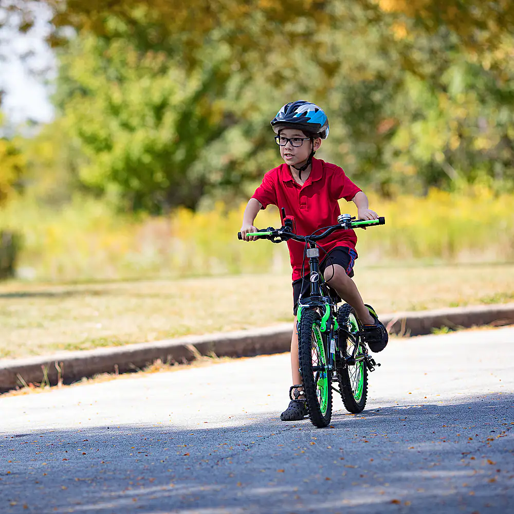 Alt View 26. Motorola - Talkabout 16-Mile 22-Channel FRS 2-Way Radios Pair.