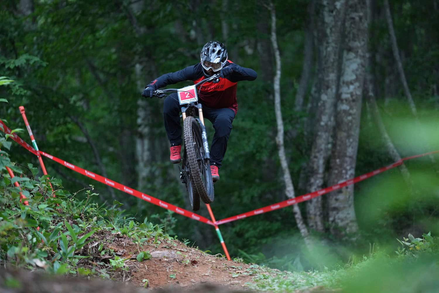 Alt View 21. Sony - FE 70-200mm F2.8 GM OSS II Full-Frame Telephoto Zoom G Master E mount Lens - White.