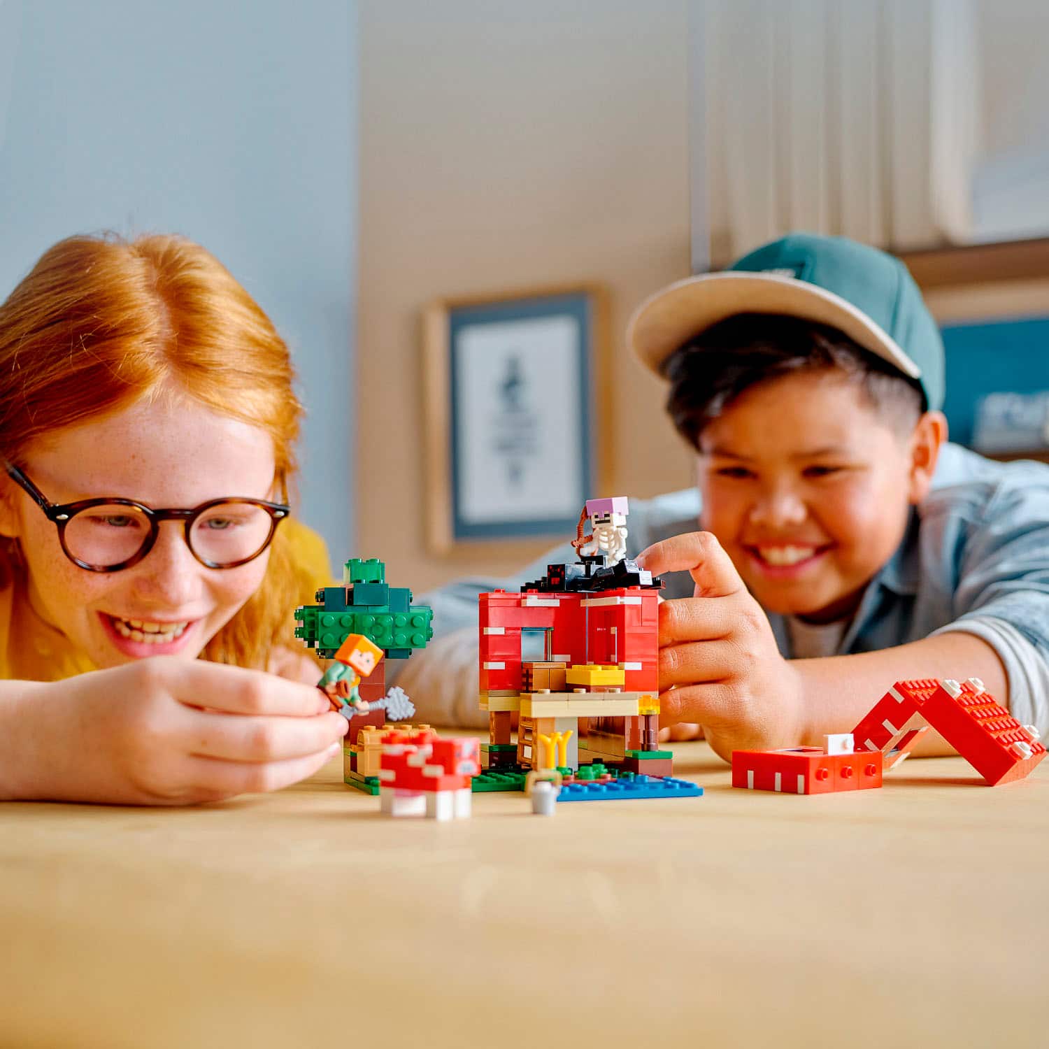 Alt View 13. LEGO - Minecraft The Mushroom House 21179.