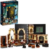 LEGO - Harry Potter TM Hogwarts Moment: Defence Class 76397 - Front_Zoom