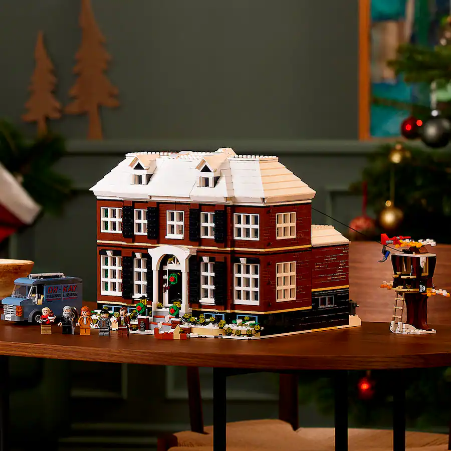 LEGO Ideas Home Alone 21330 6347938 Best Buy - Main Image