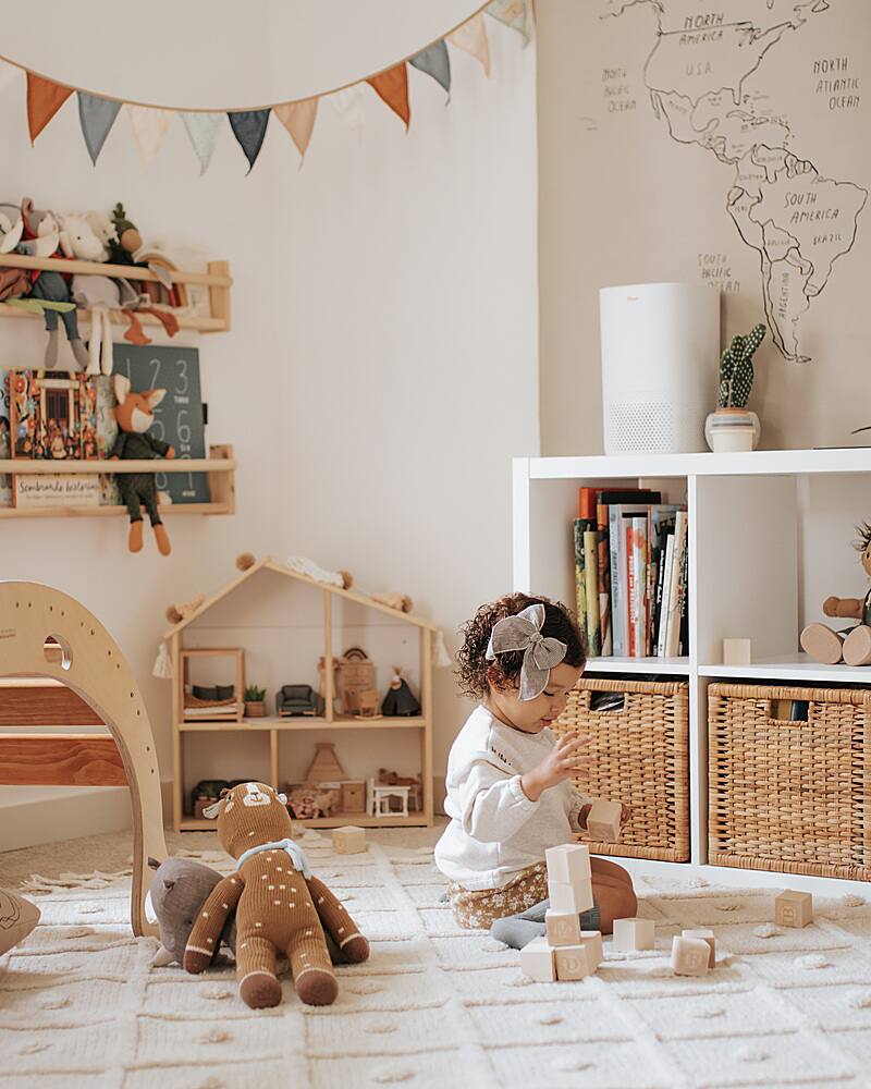 Alt View 13. CRANE - 250 Sq. Ft. UV Light Air Purifier - WHITE.