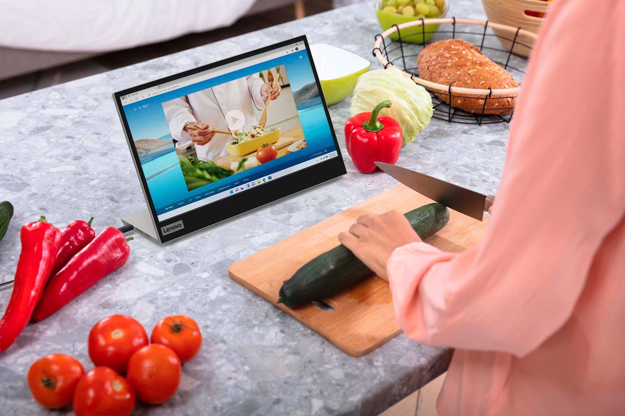 Alt View 26. Lenovo - L15 15.6" IPS LED FHD USB-C Portable Monitor - Silver.