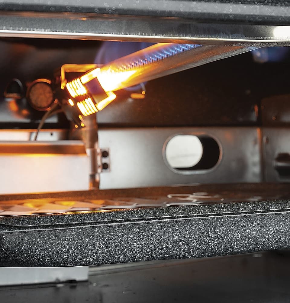 Alt View 16. GE - 4.8 Cu. Ft. Freestanding Gas Range - Black.