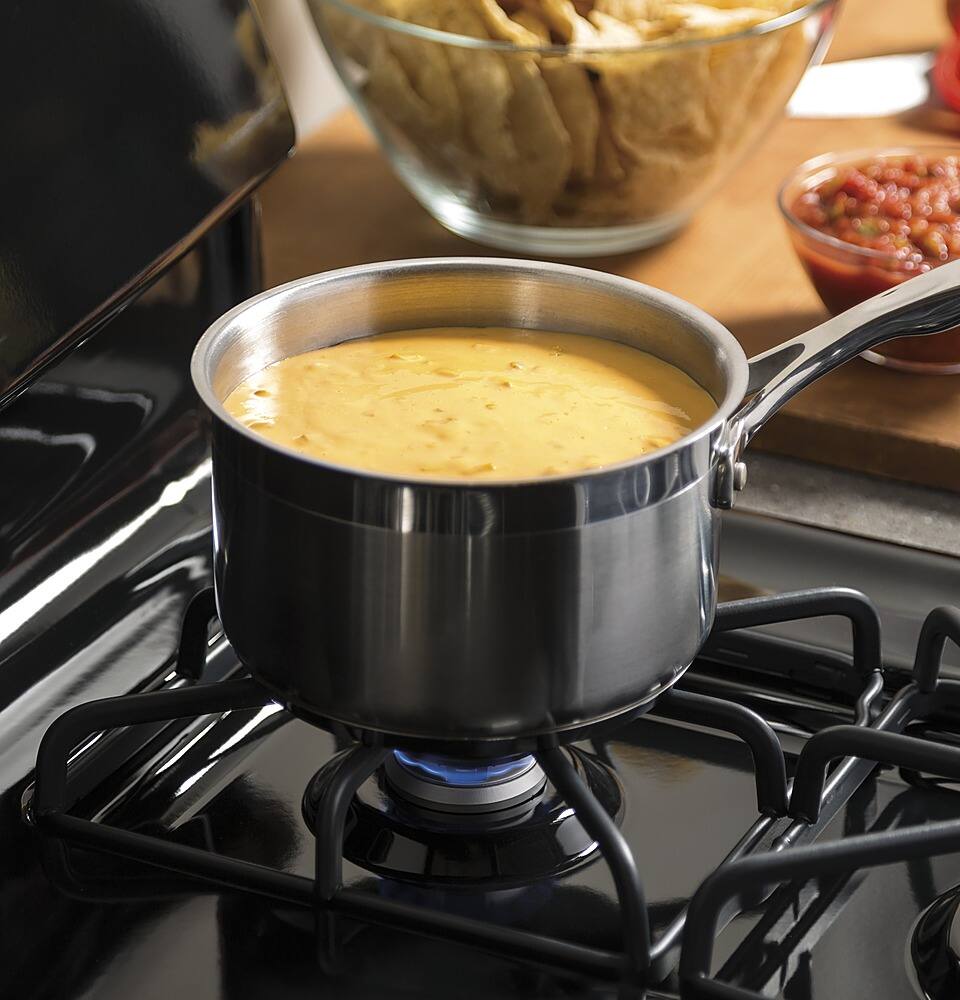 Alt View 17. GE - 4.8 Cu. Ft. Freestanding Gas Range - Black.