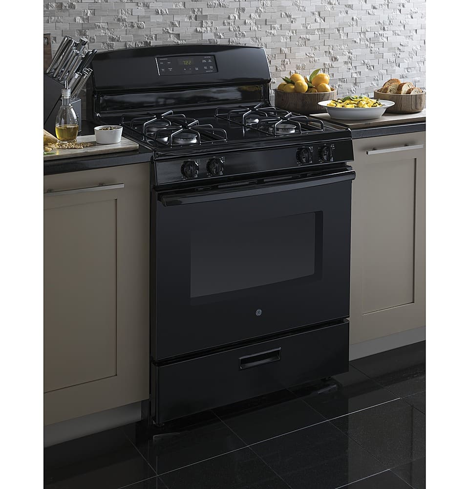 Alt View 18. GE - 4.8 Cu. Ft. Freestanding Gas Range - Black.