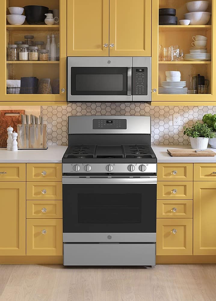 Alt View 12. GE - 5.0 Cu. Ft. Freestanding Gas Convection Range with Self-Steam Cleaning and No-Preheat Air Fry - Stainless Steel.