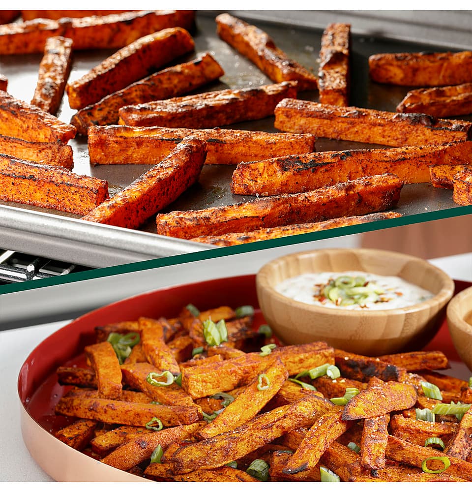 Alt View 37. Café - 6.7 Cu. Ft. Slide-In Double Oven Electric True Convection Range with Built-In Wi-Fi, Customizable - Stainless steel.