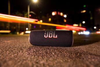 JBL FLIP6 Portable Waterproof Speaker Black - Best Buy JBL FLIP6 Portable Waterproof Speaker Black - Best Buy