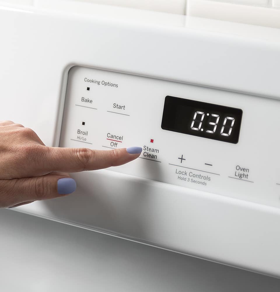 Alt View 26. GE - 5.0 Cu. Ft. Freestanding Gas Range - White.