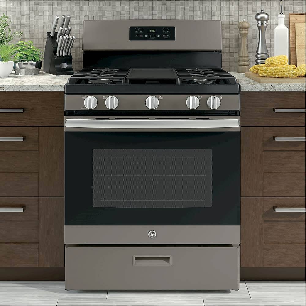 Alt View 15. GE - 5.0 Cu. Ft. Freestanding Gas Range - Slate.