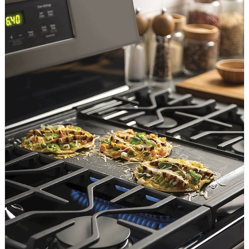 Alt View 2. GE - 5.0 Cu. Ft. Freestanding Gas Range - Slate.