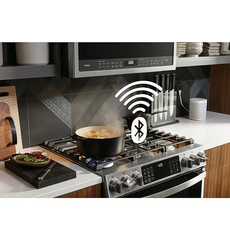Alt View 20. GE Profile - 5.6 Cu. Ft. Slide-In Gas True Convection Range with Built-In WiFi and Hot Air Frying - Stainless Steel.