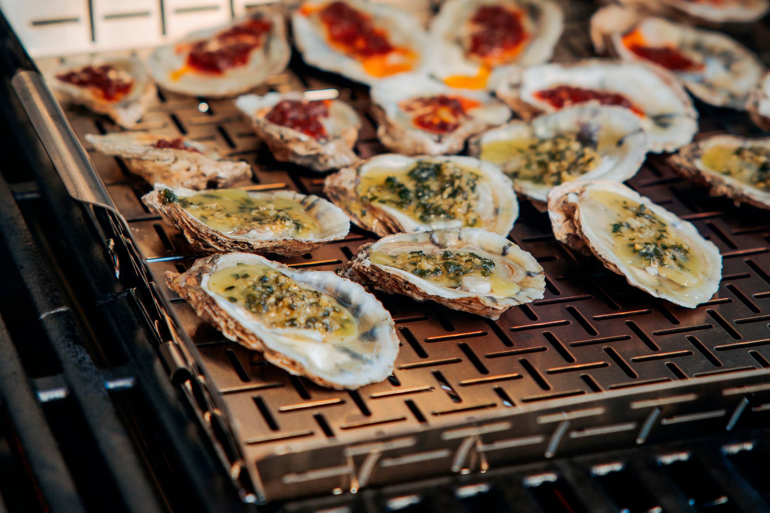 Alt View 15. Weber - Crafted Roasting Basket - Silver.