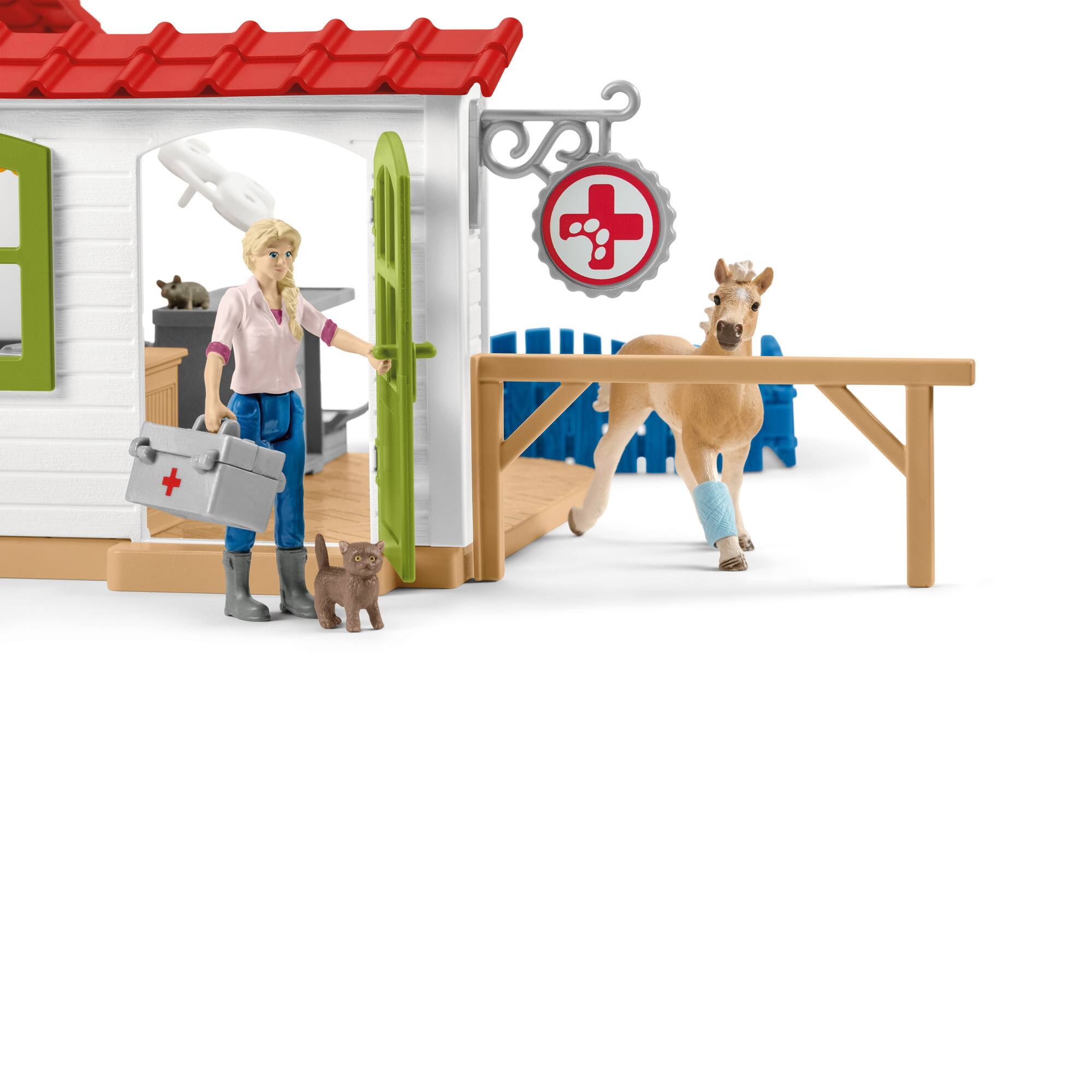 Alt View 5. Schleich - Veterinarian Practice With Pets.