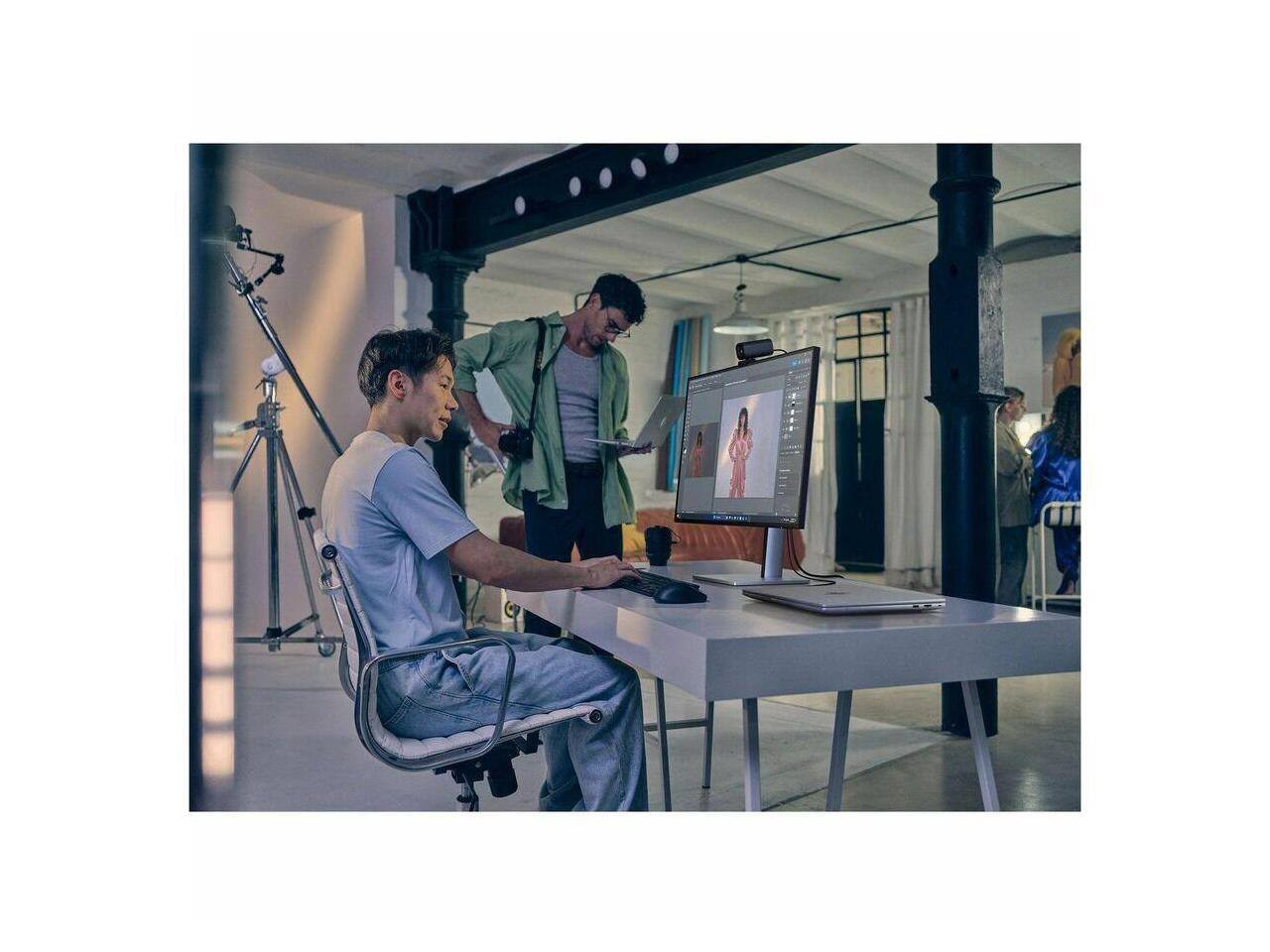 Alt View 4. HP - HP 7 Pro 732xk 32" 4K UHD LED Monitor - IPS, 450 Nit, 5 ms, 120 Hz, USB-C, HDMI, DisplayPort, VESA Mount - Unknown.